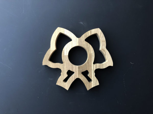 Le Dessous de plat en bois - coiffe - vide